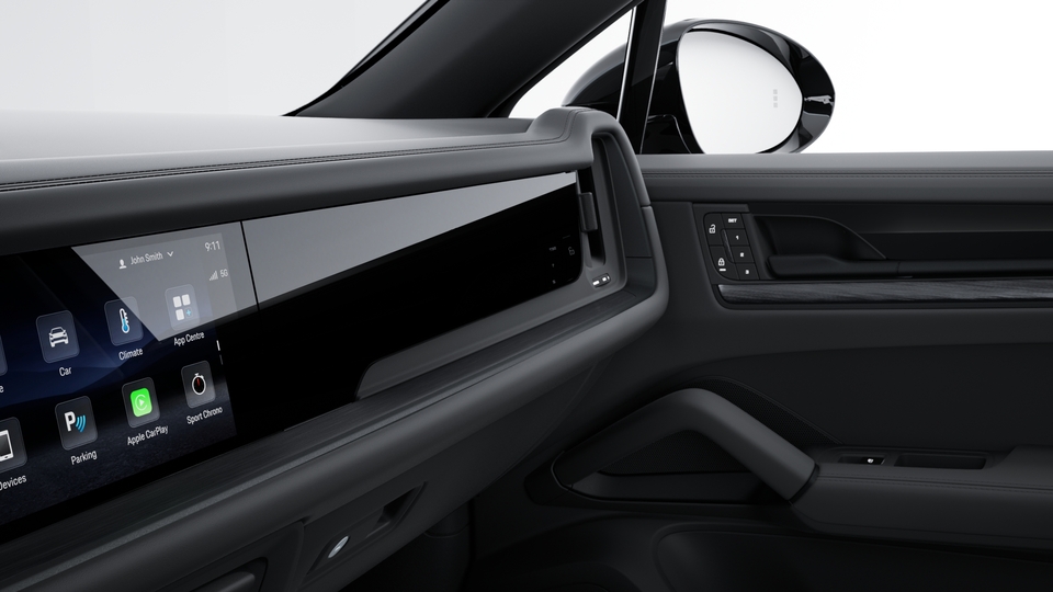 Interior trim in Black brushed aluminium