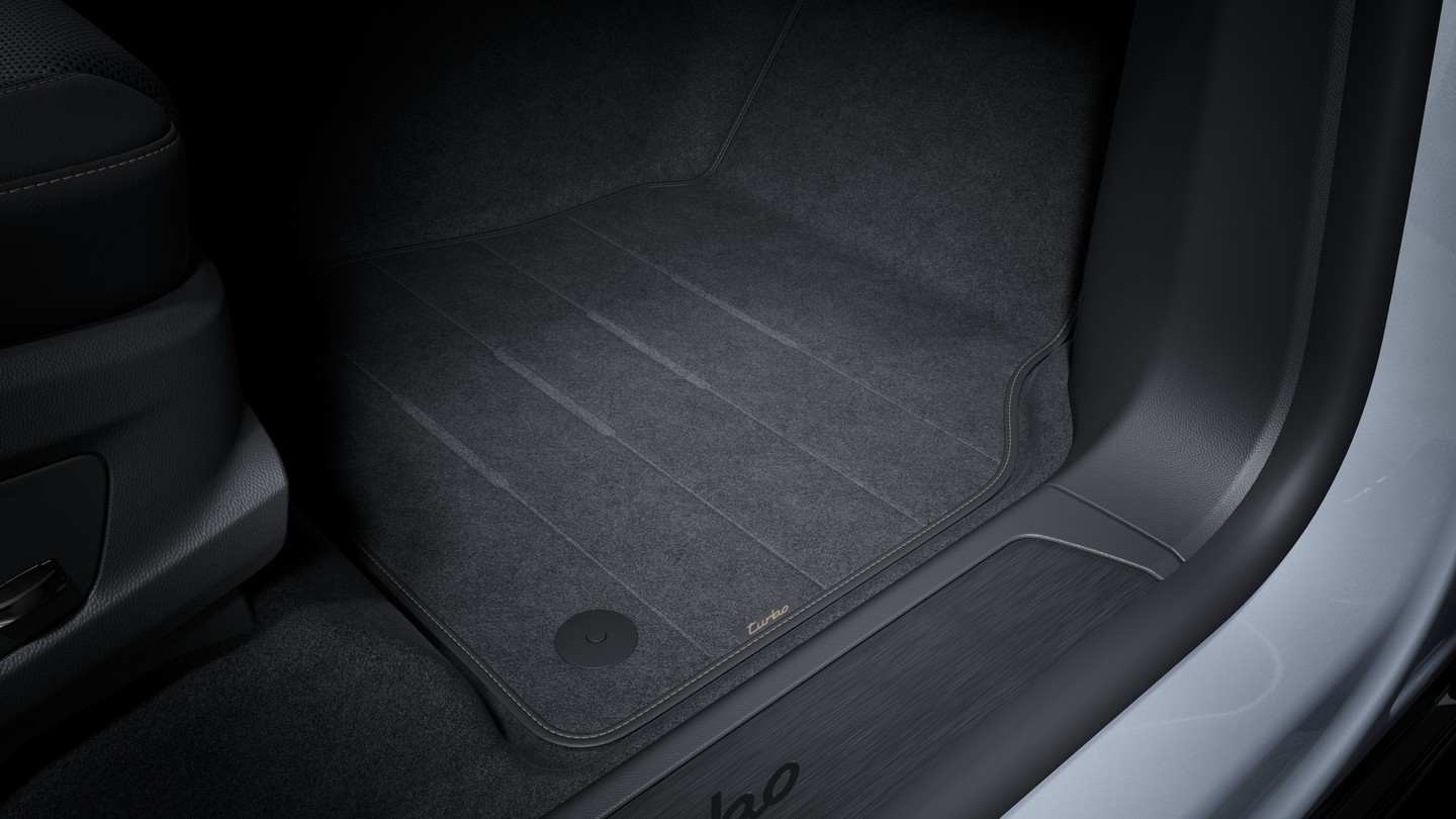 Leather interior Black with Interior Package Turbonite