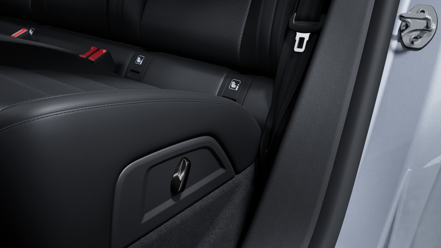 Electric rear seats (2+1 seats)