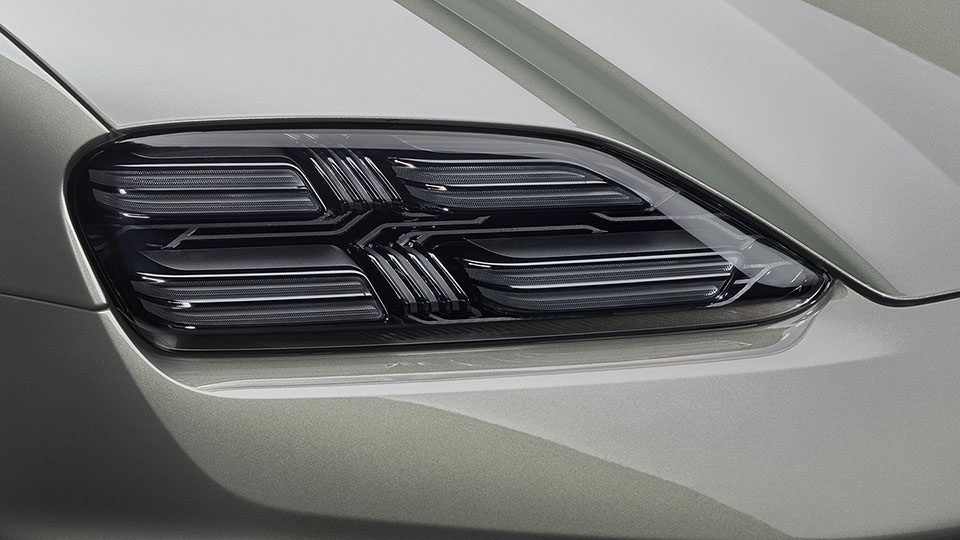 Tinted Matrix LED Main Headlights