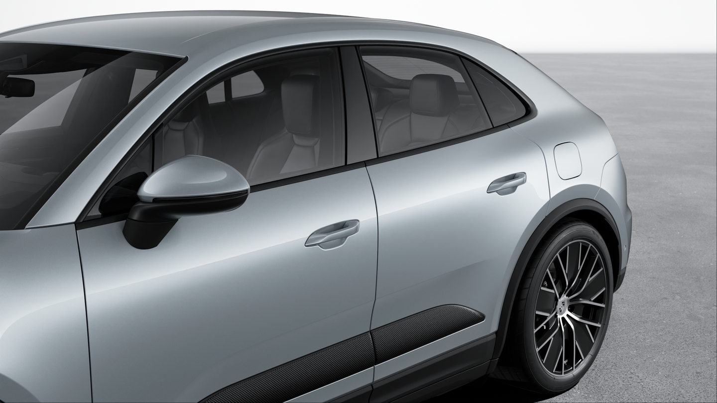 Window Trim in Satin Black