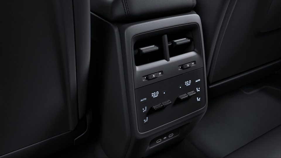 Four-zone automatic climate control