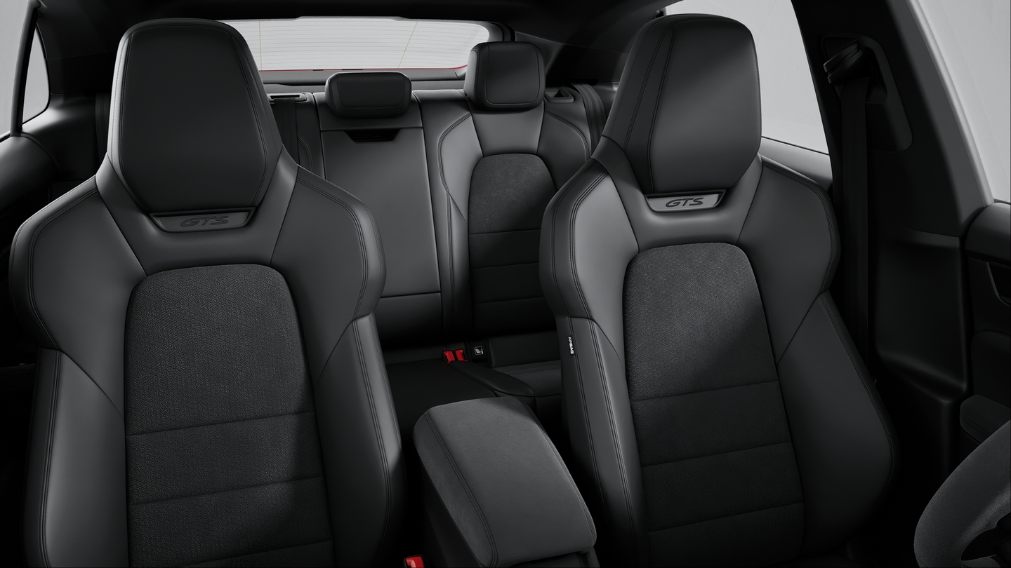 Adaptive sports seats in front (18-way, electric)