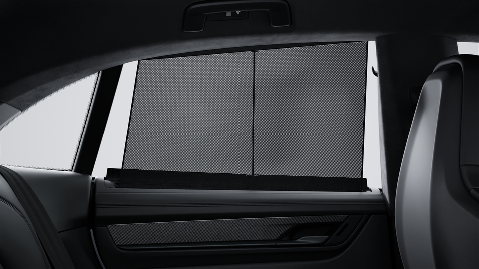 Electric roll-up sunblind for rear side windows