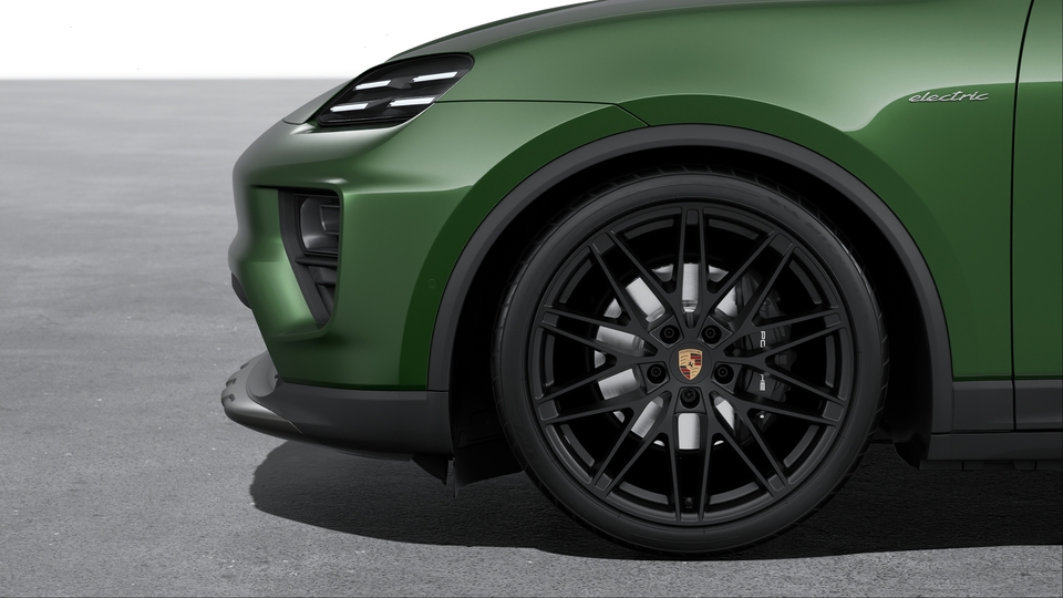 Wheels painted in Satin Black
