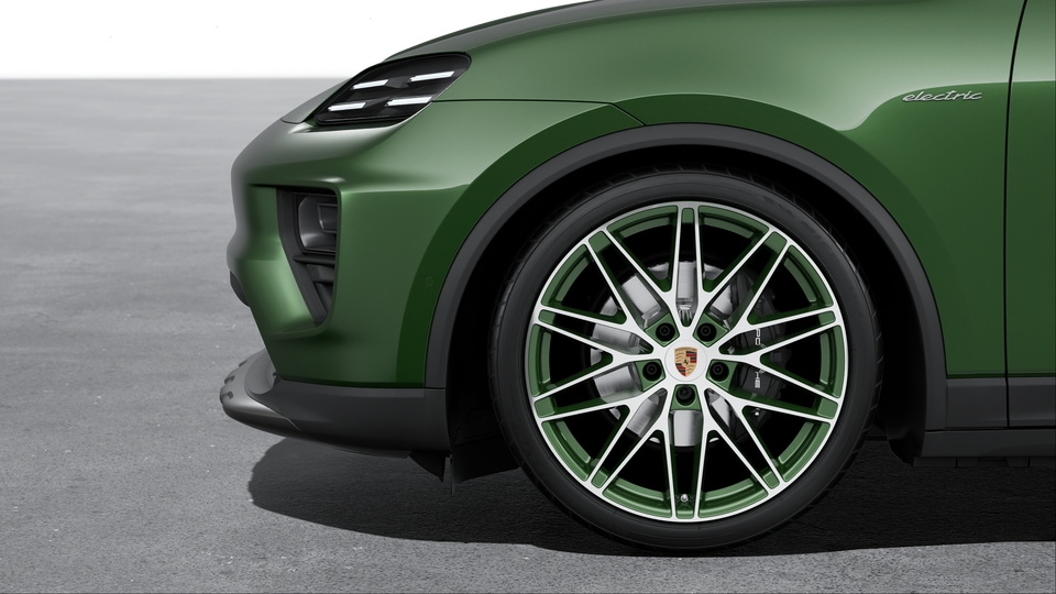 Wheels painted in exterior colour