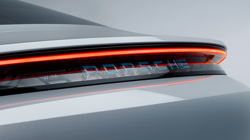 Light strip with ‘PORSCHE’ logo in Glacier Iceblue