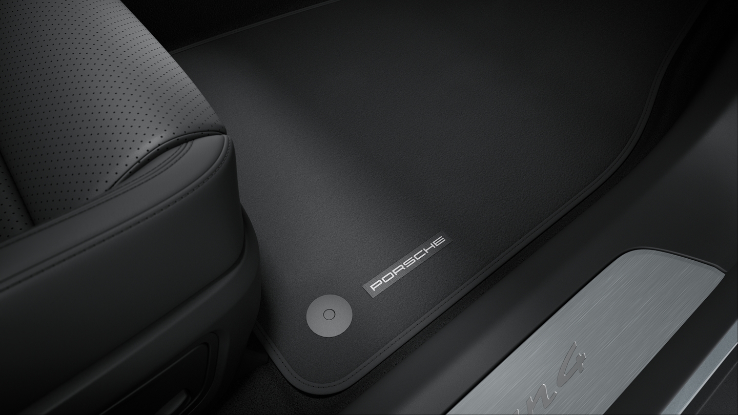 Floor mats front and rear