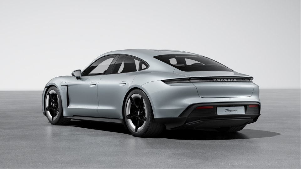 带 “PORSCHE” 标志的条形尾灯