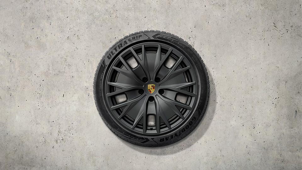 20-inch Taycan Turbo S Aero Design winter wheel-and-tyre set painted in anthracite grey