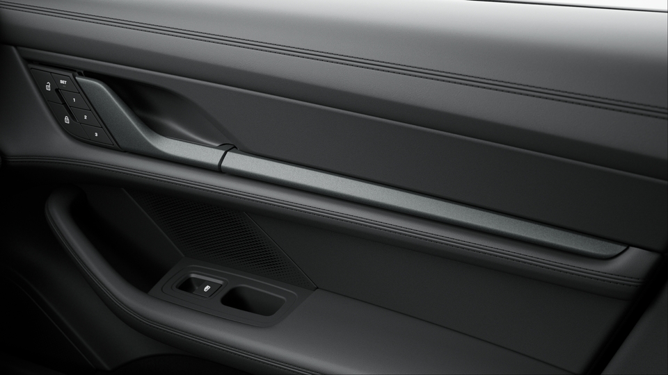 Accent Package Black