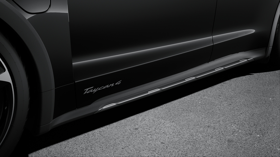 Model designation on doors in Silver