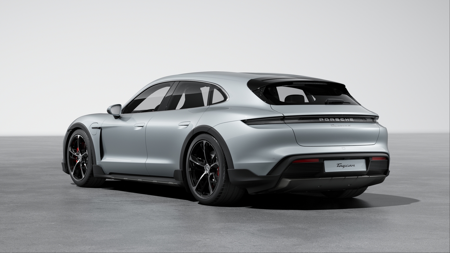 Offroad Design Package including inlays painted in Vesuvius Grey