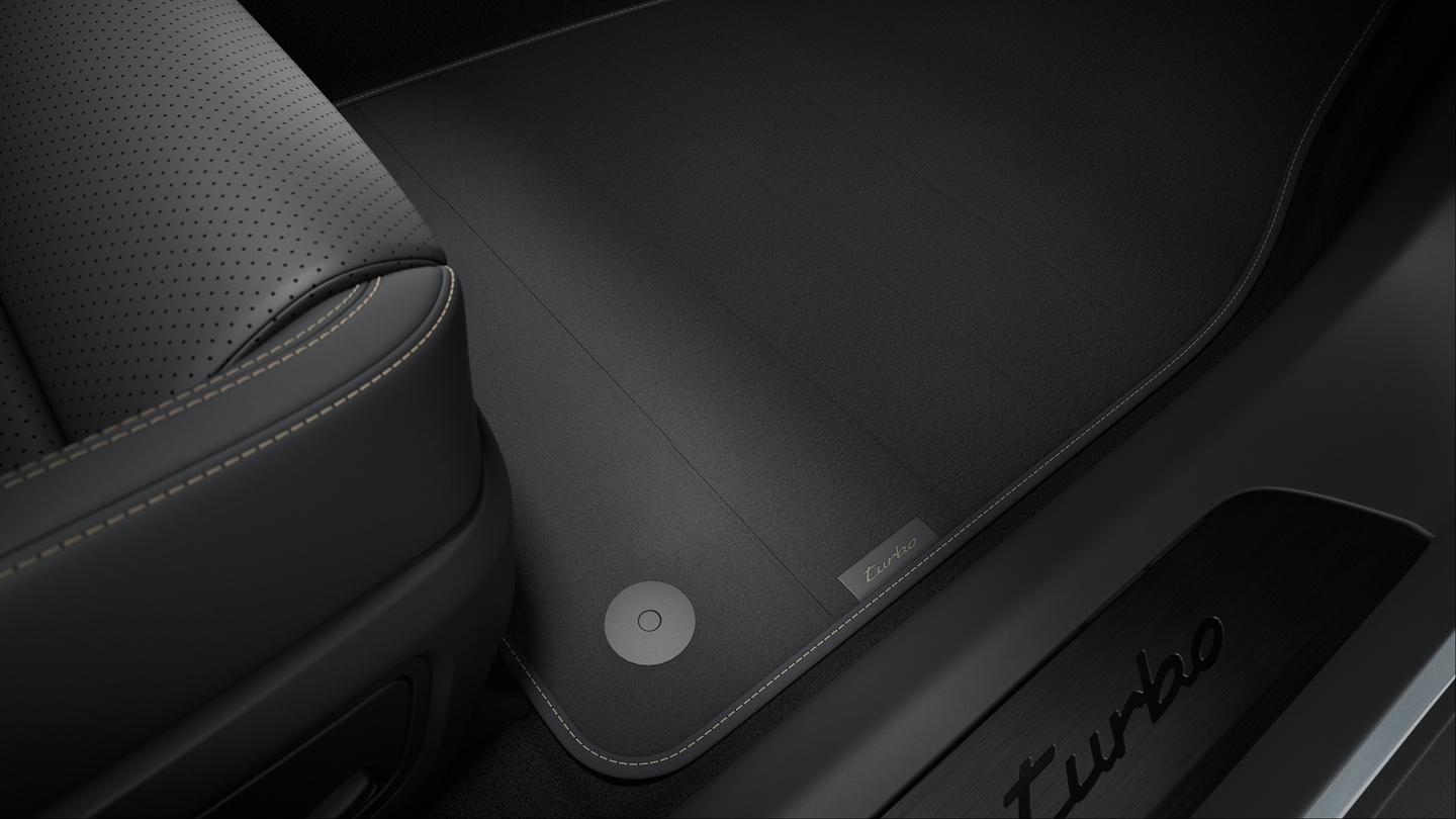 Leather interior Black with Interior Package Turbonite