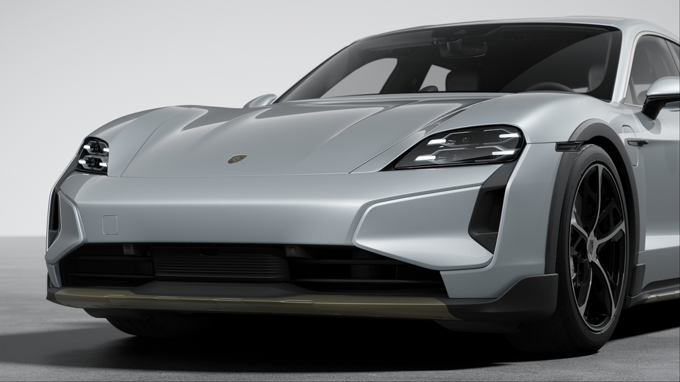 Offroad Design Package including inlays painted in Turbonite