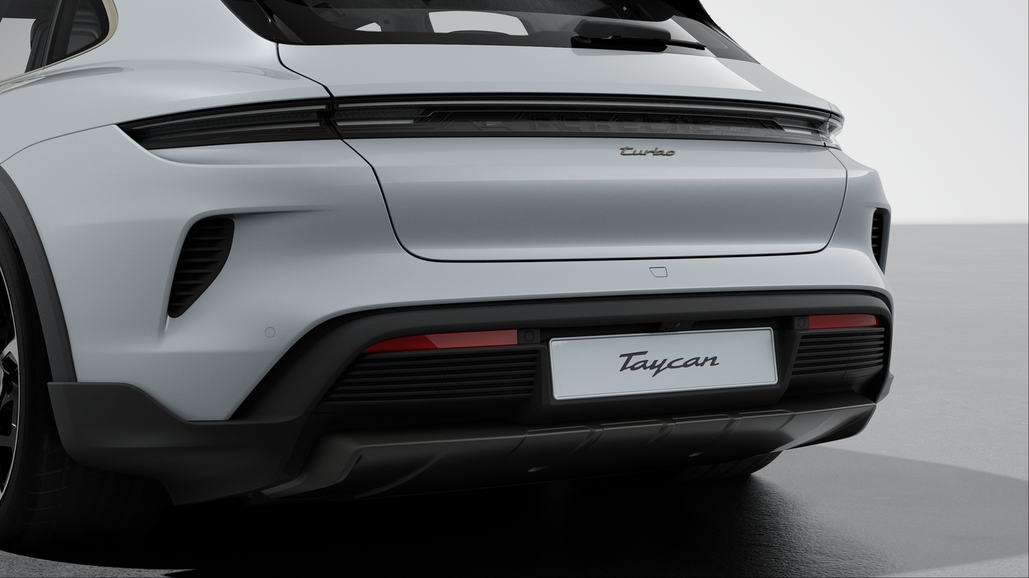 Offroad Design Package including inlays painted in Vesuvius Grey