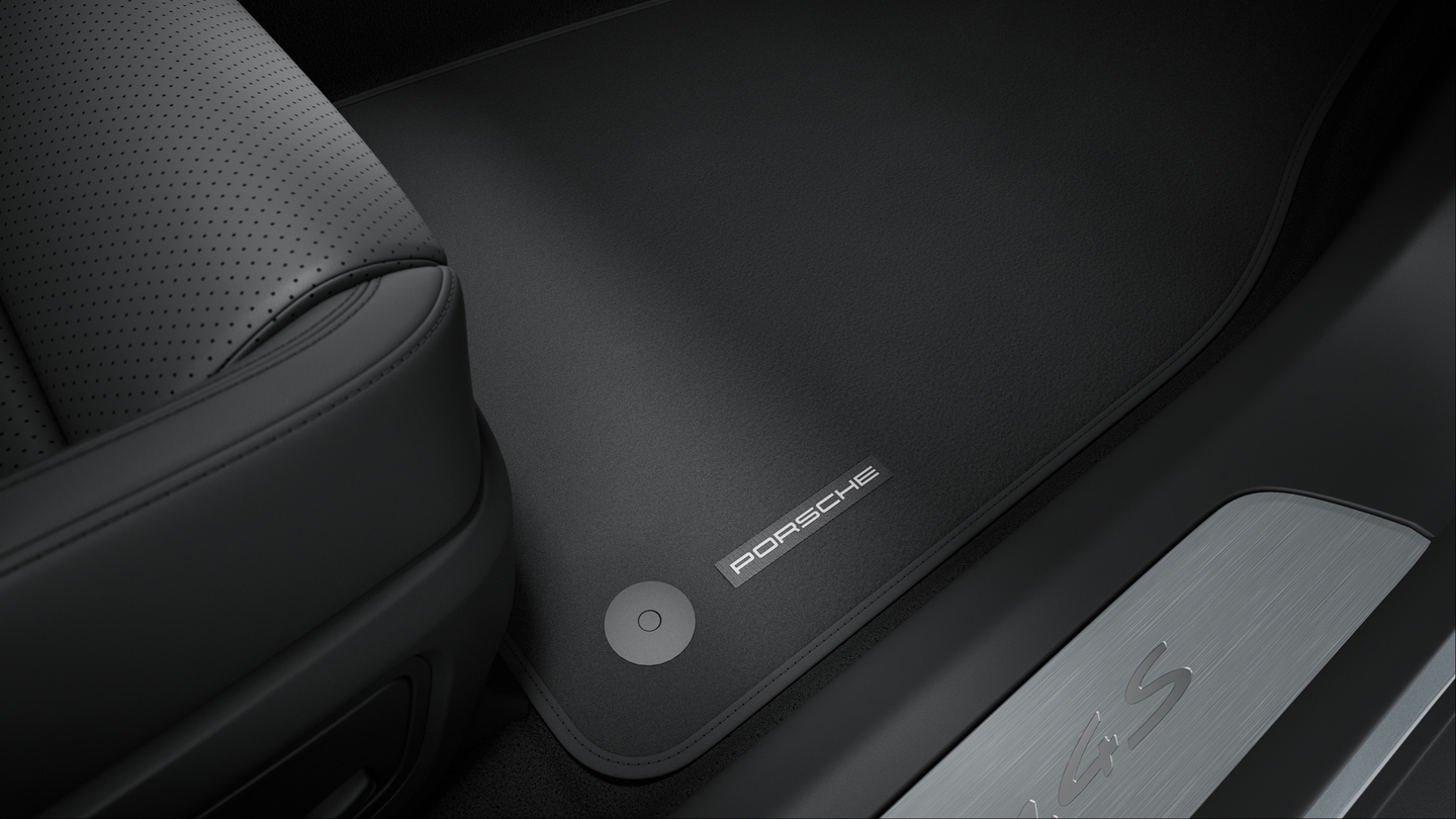 Floor mats front and rear