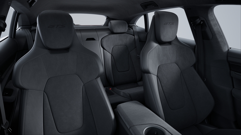 ‘GTS’ logo on headrests front