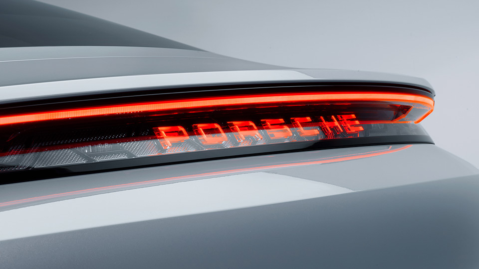 Light strip with illuminated ‘PORSCHE’ logo in Black