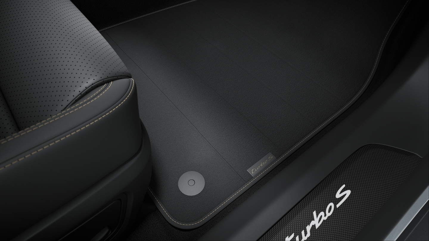 Leather interior Black with Interior Package Turbonite