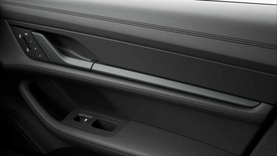 Accent Package Black