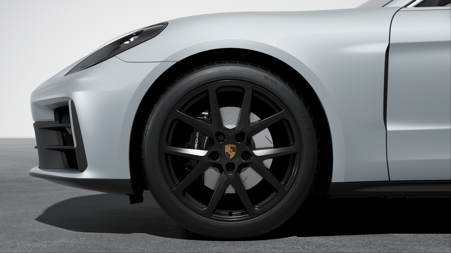 Wheels painted in Black (high-gloss)