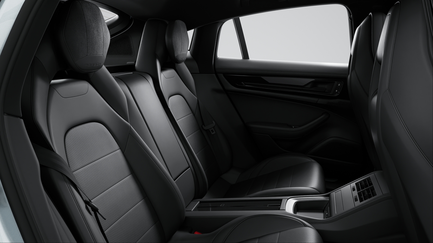 Comfort pillows in the rear