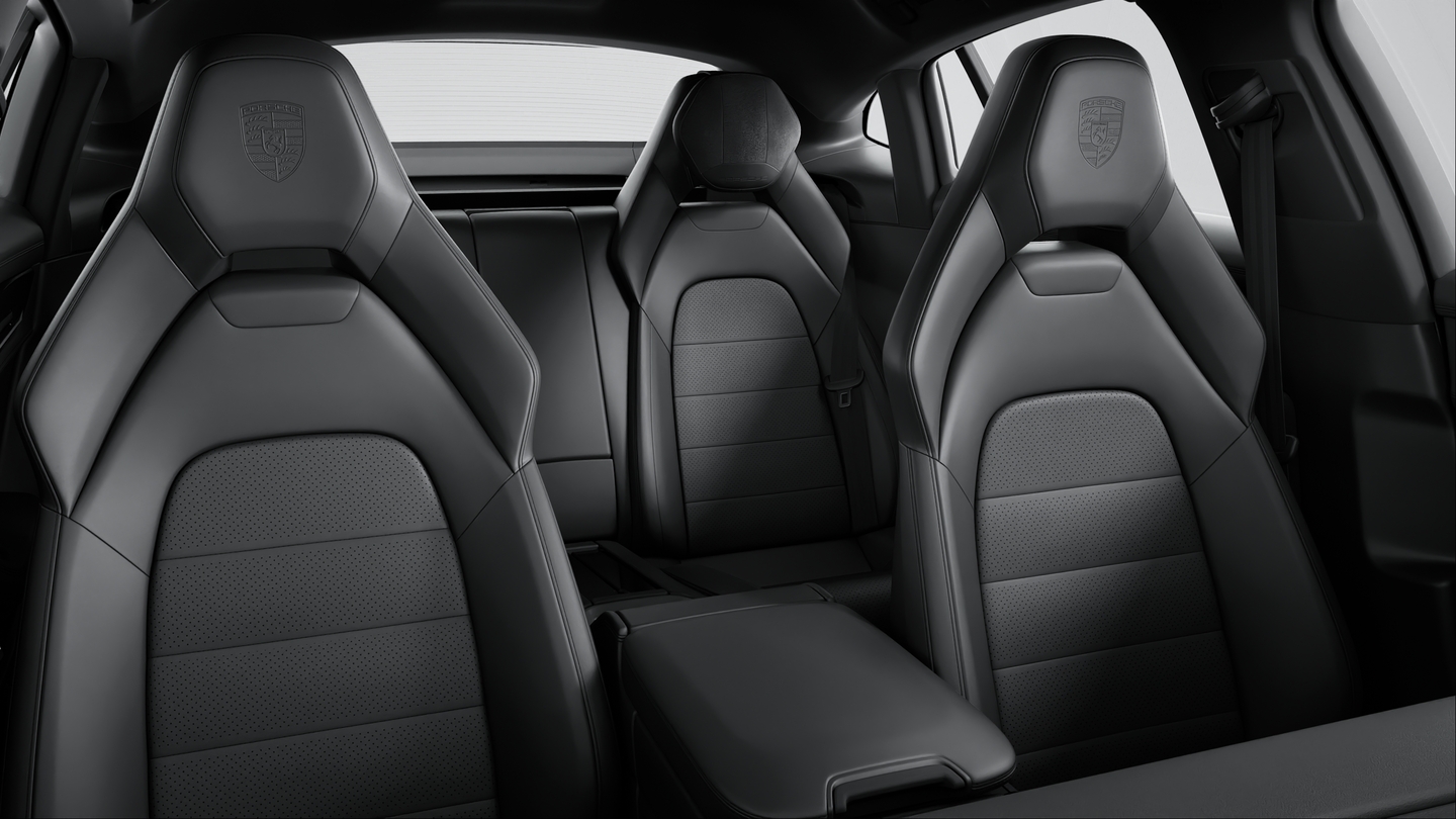 Porsche Crest on headrests (in conjunction with comfort pillows in the rear)