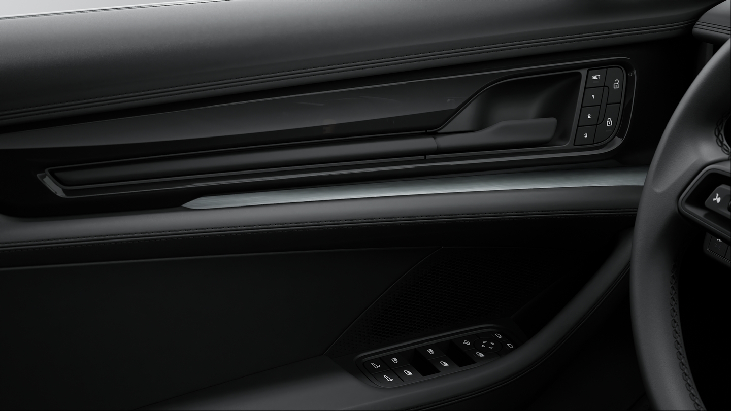 Brushed aluminium interior Package