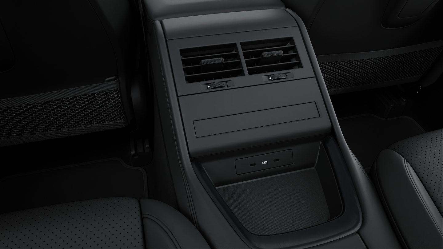 Brushed aluminium Interior Package in Black