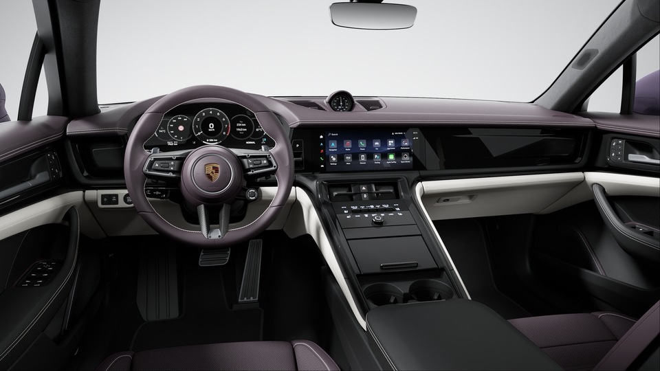 Tri-tone leather interior Bramble/Kalahari/Black, smooth finish leather