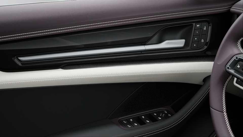 Comfort seats in front (14-way, electric) with memory package