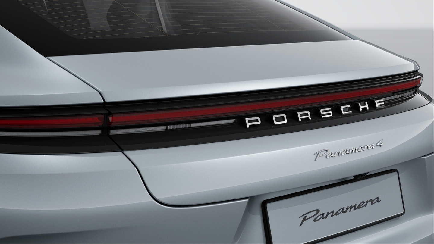银色 (高光) “PORSCHE” 标志