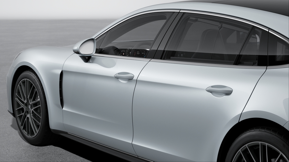 Side window trims silver coloured (high-gloss)