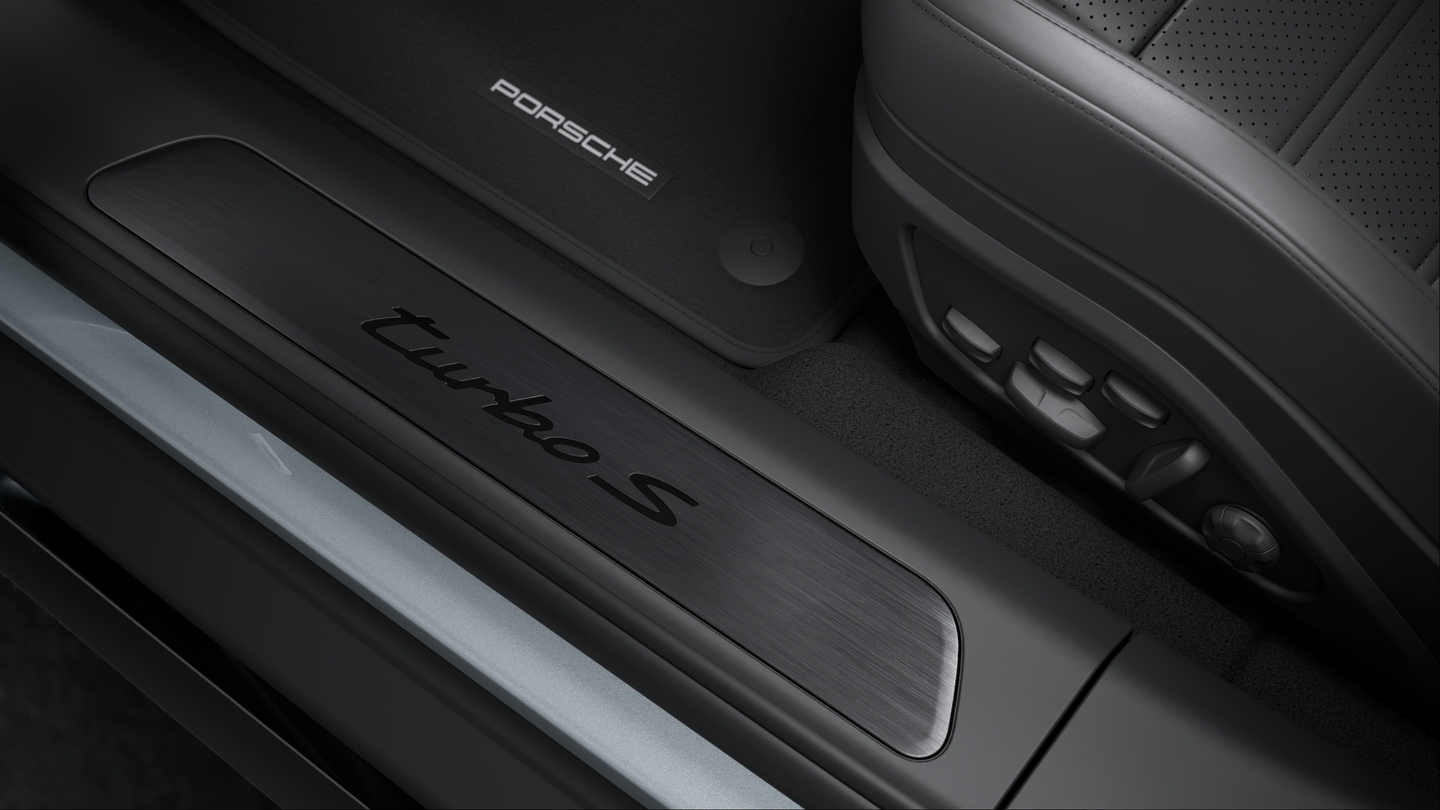 Door Sill Guards brushed aluminium in Black