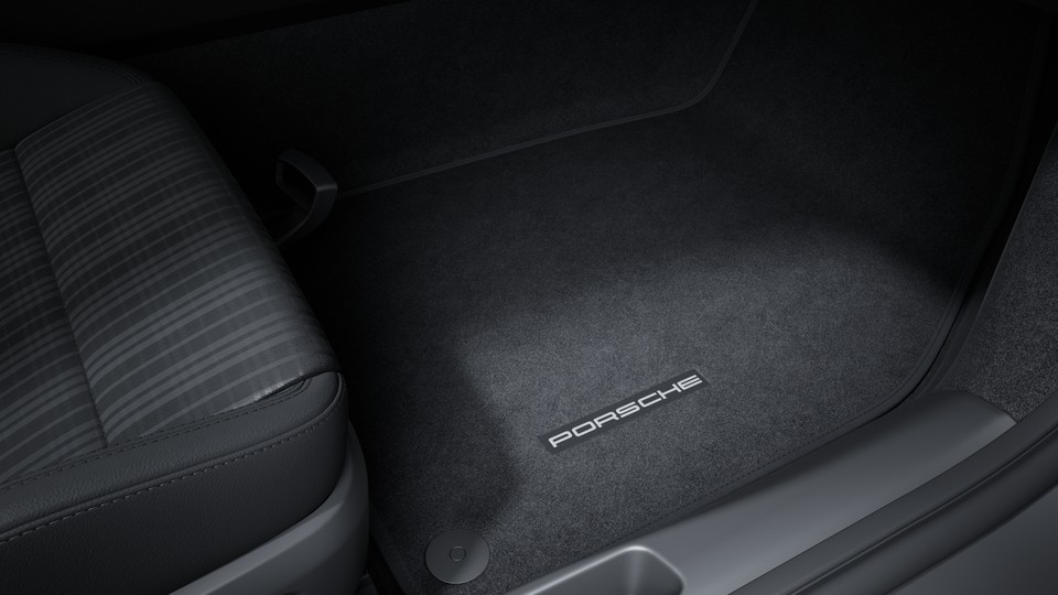 Floor mats front and rear