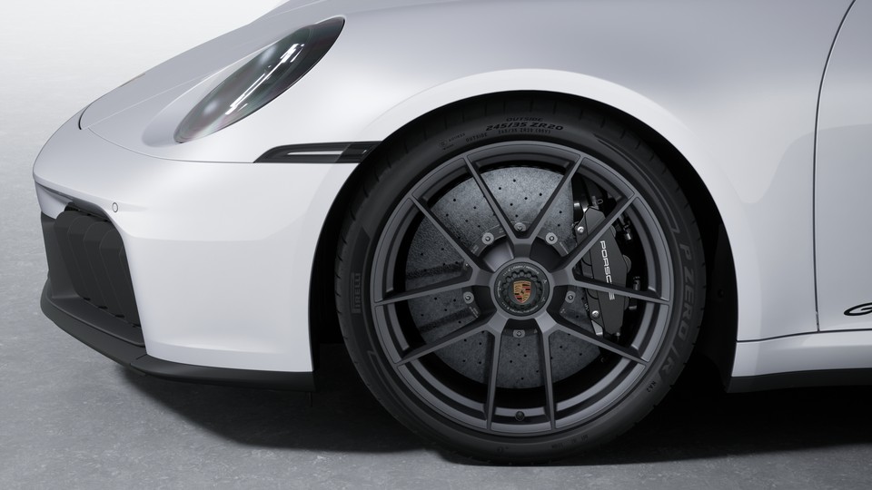 Porsche Ceramic Composite Brake (PCCB) with brake calipers painted in Black (high-gloss)