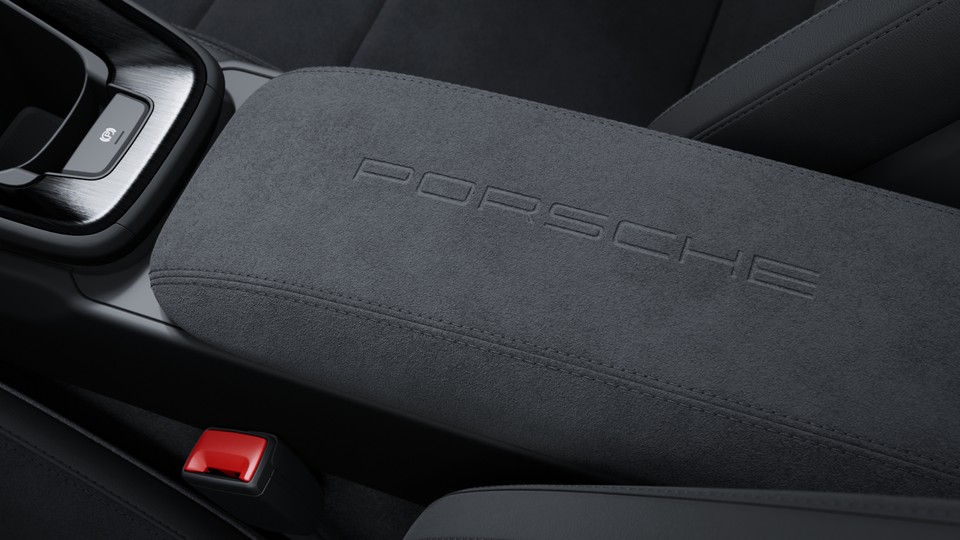 ‘PORSCHE’ logo on storage compartment lid Race-Tex