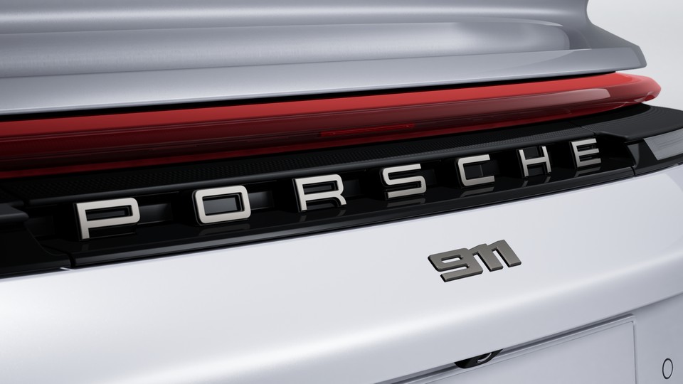 ‘911’ logo painted in Turbonite