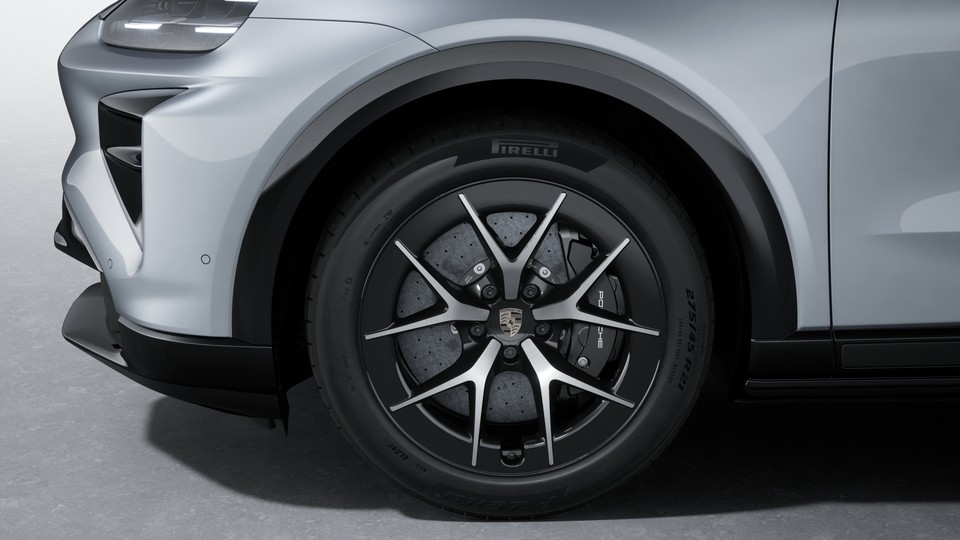 Porsche Ceramic Composite Brake (PCCB) with brake calipers painted in Black (high-gloss)