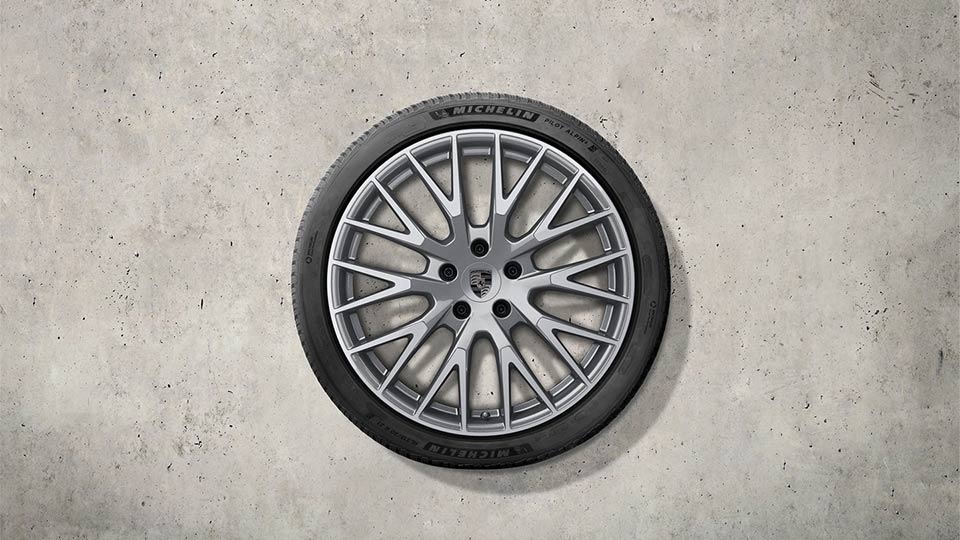 21 英寸 Panamera Exclusive Design 冬季车轮和轮胎套件